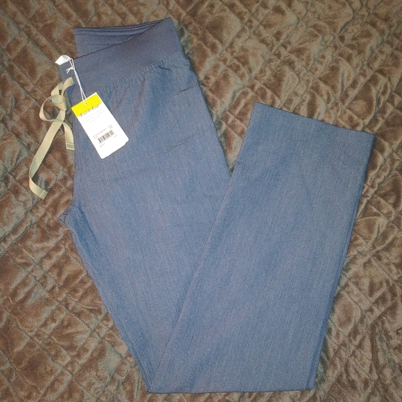 Figs Heather Demin Livingston - Picture 4 of 5